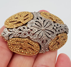 VTG Art Deco Style Brooch 2.5in Two Tone Filigree Domed Openwork Heavy 3D Estate