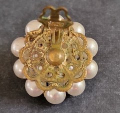 Vintage faux pearl clip on earrings made in Japan please refer to photos