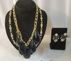 Vintage 21pc BLACK & GOLDTONE Jewelry Lot IOWA HAWKEYES GO HAWKS! MMLot 31