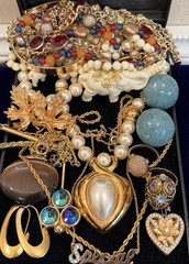 Vintage Estate Costume Jewelry Lot! SARAH COV, NAPIER and more!