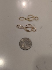 VINTAGE – Gold Toned Earrings, Scarf pins, Danglers and more (10 pieces)