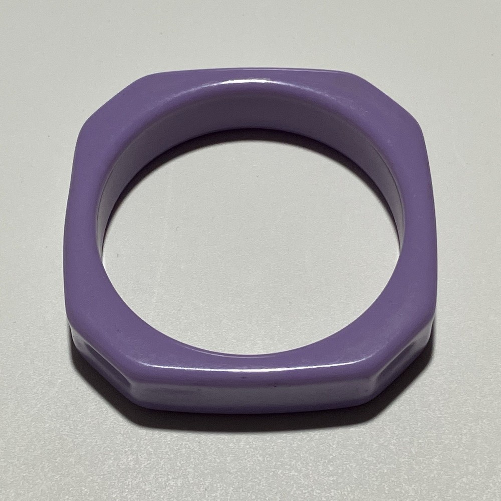 Vintage Lucite Acrylic Resin Bracelet Bangle Lavender Purple Japan Jewelry NoTAG