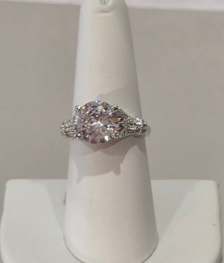 VINTAGE-RETRO Engagement/Wedding/Anniversary 925 Silver Solitaire Ring sz 8