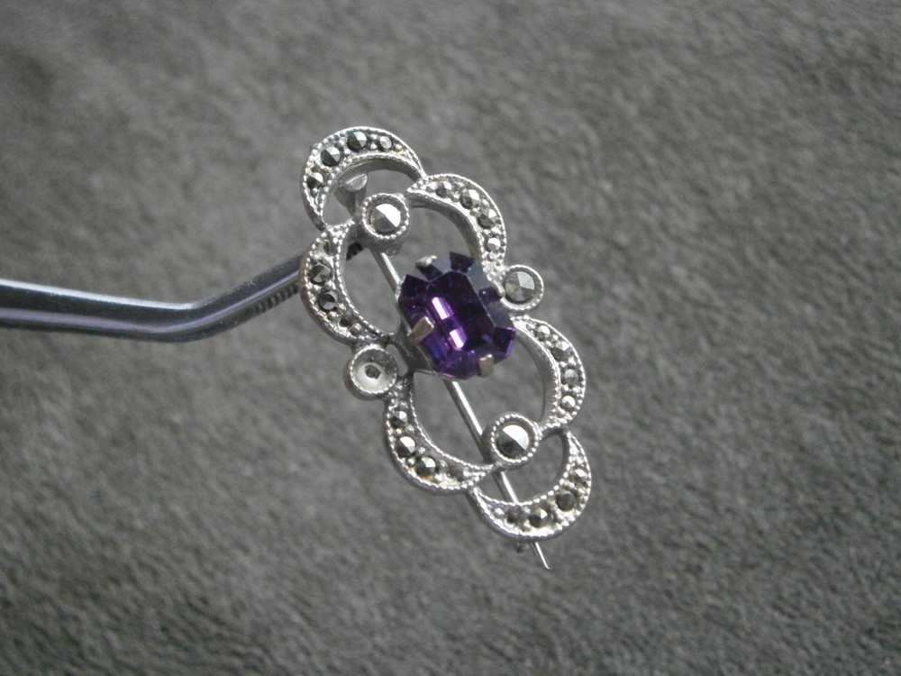Purple Stone & Marcasite Vintage Silvertone Brooch Pendant 4.1g ~ FLAW