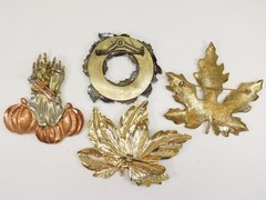Autumn Fall Brooch Pins Lot Enamel Leaves Corn Stalk Pumpkin Wreath VTG D2804
