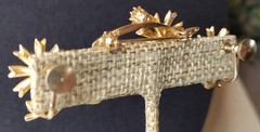 Vintage Daisy Flower Brooch & Earrings Gold Tone And Rhinestones Set