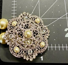JBK Camrose & Kross Necklace Faux Pearl Rhinestone Filigree Pendant Box COA