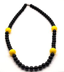 Jet Black w Bright Yellow Beaded Professional Necklace Steelers Colors 26 In