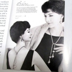 Vtg MONET “Bolero” 1961 30″ Rope Chain Lariat Necklace Runway Book Piece GP Exc