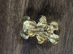 Vintage 4 Brooch Pin Lot Gold Tone Animals Teddy Bear Bird Crab