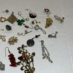 37-Single Silver And Gold Tone Stones earring lot vintage For Crafts Or Reuse