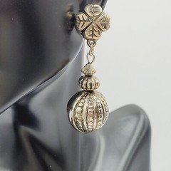 Four Leaf Clover Ornament Ball Drop Dangle Silver Tone Vintage Pierced Earrings