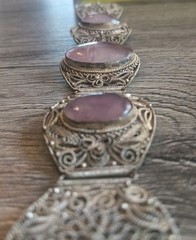 Antique Silvertone Filigree Amethyst Glass Stone 7″ Bracelet