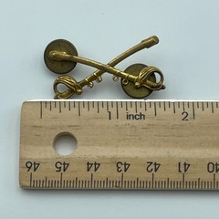 AMICO Crossed Sword Lapel Pins Gold Tone Military Style Uniform Brooch 1.5in