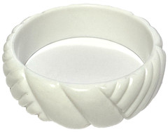 Vintage Jewelry Bracelet Chunky White Bangle Textured Lucite Bold 22