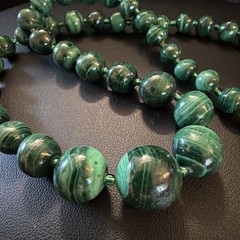 Vintage Heavy Green Malachite Graduated Beaded Necklace 21” 90g