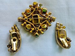 Stunning Juliana Brooch, Earrings – Flower Sets