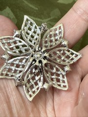 VTG Lisner Blue Rhinestone Flower Round Aurora Signed Brooch