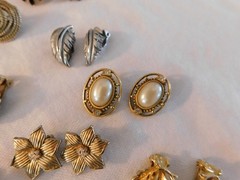 Vintage Earrings Lot Trifari Richelieu Napier Roman Marvella Lisner 1928 Capri