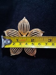 Vintage Costume Jewelry 1970’s Textured 3-D Gold Tone Blooming Flower Brooch