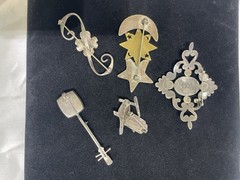Lot Of VINTAGE STERLING SILVER BROOCHES 925 & TAXCO Flower Guitar Sun Moon Chair