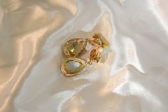 Vintage Unbranded formal light brown double tear drop dangle clip on earrings