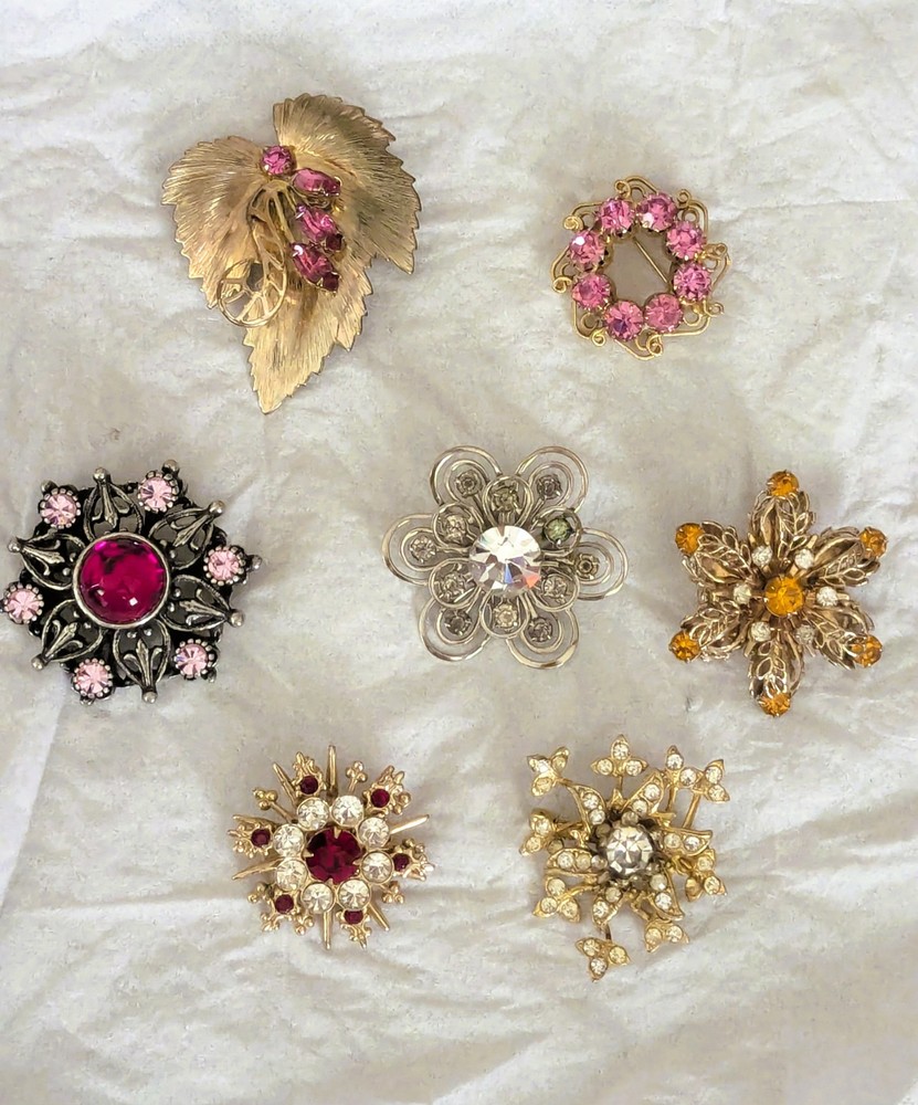 Mixed Lot of 7 Vintage Colorful Rhinestones Floral/Leaf Brooches
