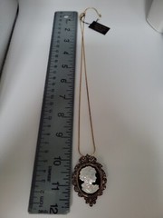 Vntg Cameo .925, marcasite, onyx, MOP pendant w/ new .925 goldplated chain.
