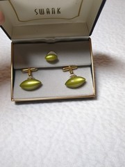 Vintage Swank Cat’s Eye Cufflinks Tie Tack Set Gold Tone Green Mid Century