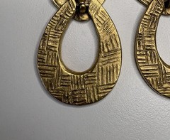Vintage-Gold Tone Door Knocker Navy Pierced Earrings Enamel No Brand