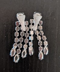 Vtg Silver Tone Rhinestone Waterfall Dangle Drop Clip On Earrings 1.5″ Bridal