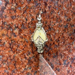 Vintage Selro Selini Asian Goddess Face Pendant Pen Mother of Pearl 1950s WORKS
