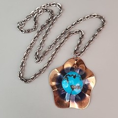 Vintage Turquoise Necklace Pendant Scalloped Copper 23″
