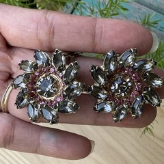 VTG 1950s Wreath Brooch Pin 2.375 Inch Earrings Pink Smoky Navettes Gold Plated