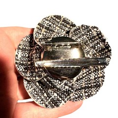 Brooch Clip Simulated Pearl Cloth Black & White Plaid Flower