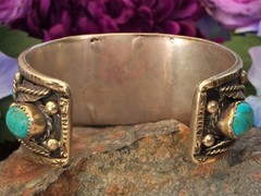 VINTAGE 88 GRAM TURQUOISE STERLING SOUTHWESTERN NAVAJO LEAF STAMP STYLE BRACELET