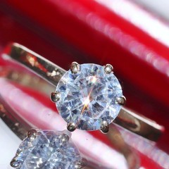 10k yellow gold engagement ring 0.90ct cubic zirconia size 7 solitaire 1.50gr