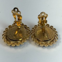 Lewis Segal Earrings Clip On Gold Tone Glass Grecian Urn Vase Cameo 1960s