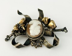 Vintage Early Hobe 925 Sterling Silver 1/20 14k Gold Cameo Flower Bow Brooch