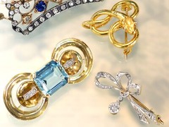 Art Deco 9.10Ct Aquamarine and 0.24Ct Diamond 15k Yellow Gold Brooch Circa 1925