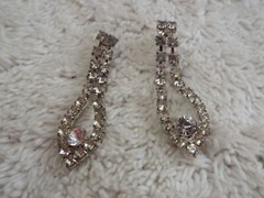 Silvertone Rhinestone Pierced Earrings (D6)