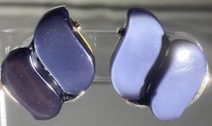Vintage Thermoset Moonglow Dark Grey Silver Tone Leaves Earrings