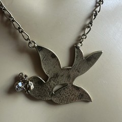 Vintage Dove Swallow Bird Pendant Necklace 26 Inch Rhinestone Gold Animal
