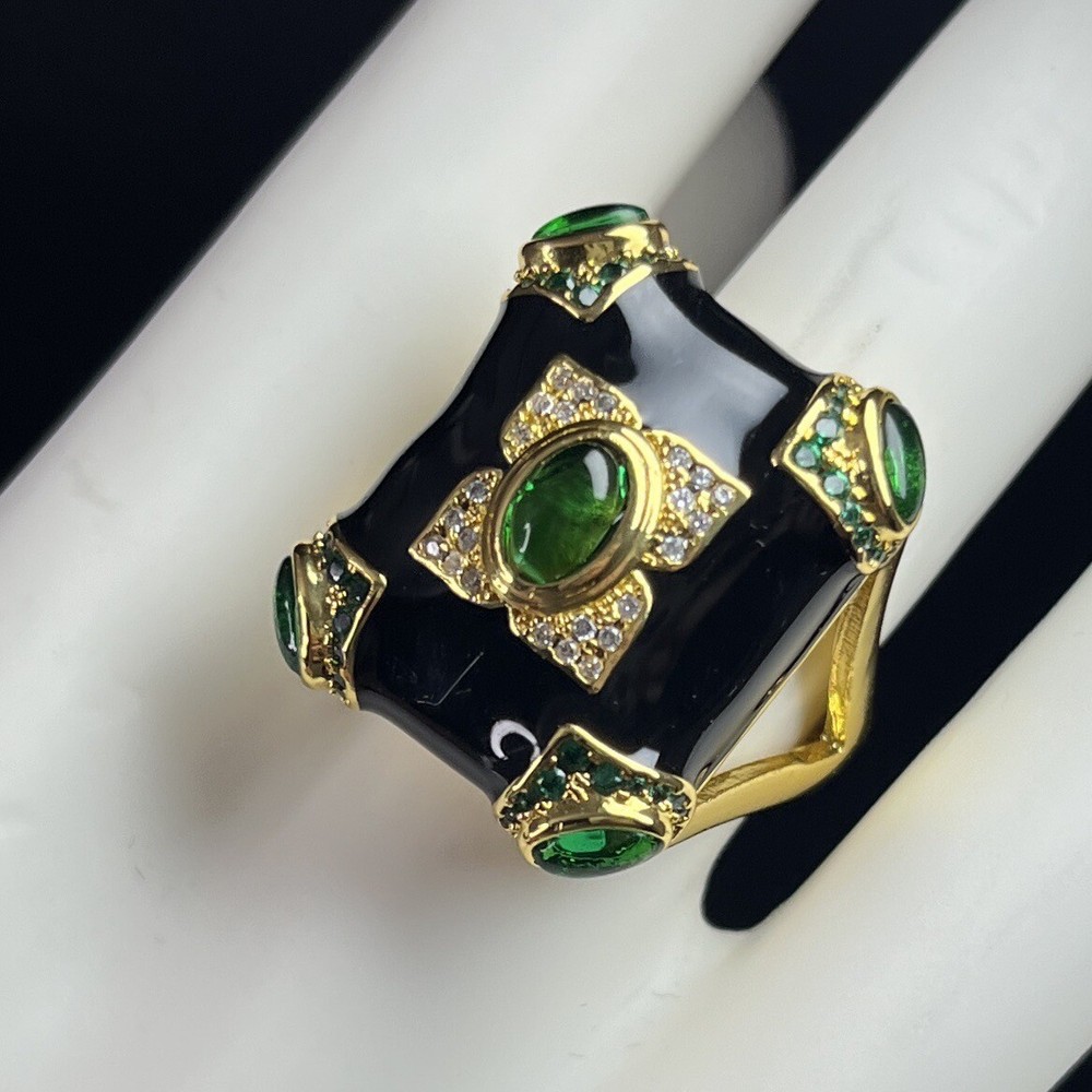 Gripoix Glass Cocktail Ring Gold Tone Black Enamel Green Cabochon Adjustable 6-9