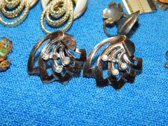 Vintage Costume Jewelry Lot EARRINGS 14 pairs + 3 unmatched