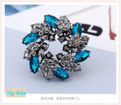Flower Crystal Brooch For Women Fashion Pin Bouquet Rhinestone Brooches Jewelry