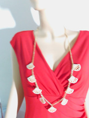 White Peach Acrylic Rhinestone Gold Tone Metal Fan Dangle Chain Necklace Vintage