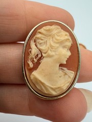 Vintage Victorian Revival Cameo Portrait Stud Earrings Oval Resin Cameos
