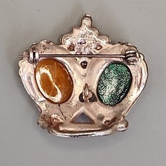 Vintage Rhinestone Crown Brooch Green Confetti Orange Oval Cabochon 37mm