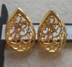VTG Openwork Earrings Gold-tone Square 1980’s Teardrop Pierced Posts Classic